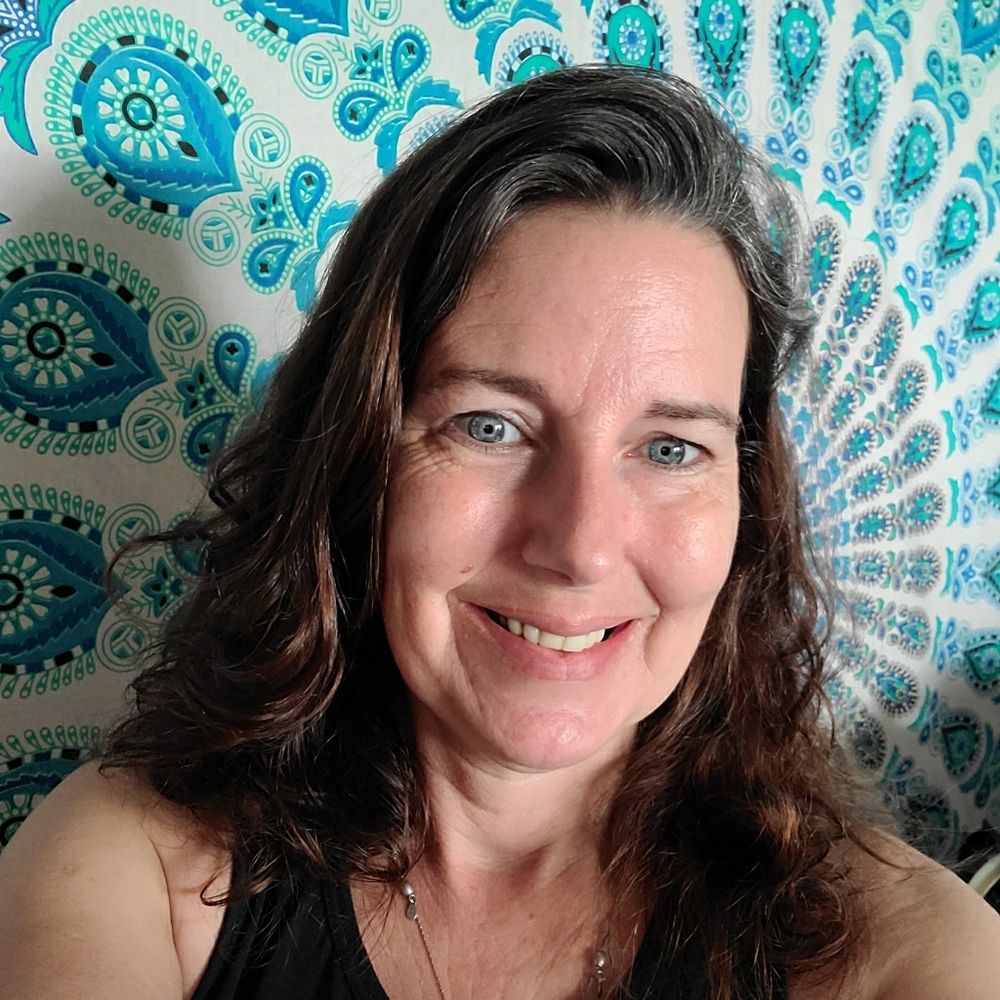 Meet your Posher, Kris Ann